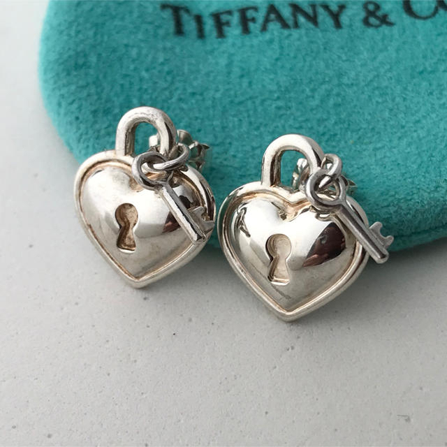 Tiffanyハート＆キー ピアス