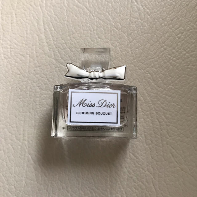 Christian Dior(クリスチャンディオール)のDior ミスディオール ブルーミングブーケ ミニ香水 コスメ/美容の香水(香水(女性用))の商品写真