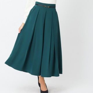 アクシーズファム(axes femme)のアクシーズfemme  新品 ピット使いタックガウチョパンツ  グリーンカラー(その他)