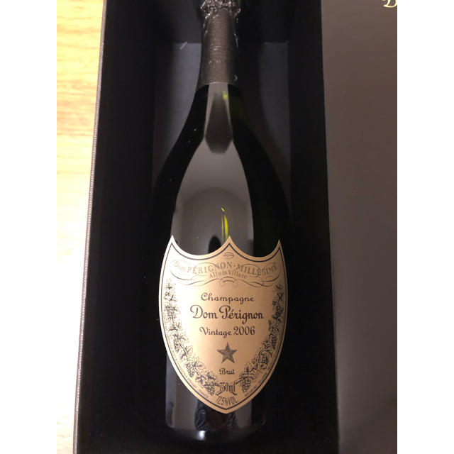 Dom Pérignon(ドンペリニヨン)のドンペリニヨン ヴィンテージ2006新品箱付き  食品/飲料/酒の酒(シャンパン/スパークリングワイン)の商品写真