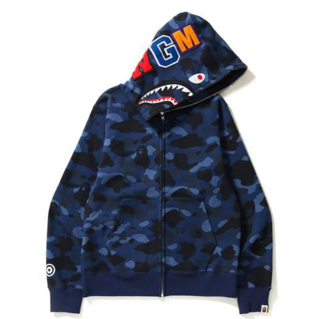 A BATHING APE(アベイシングエイプ)のA BATHING APE COLOR CAMO SHARK HOODIE メンズのトップス(パーカー)の商品写真