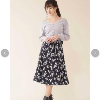 ジルバイジルスチュアート(JILL by JILLSTUART)の花柄 スカート(ひざ丈スカート)