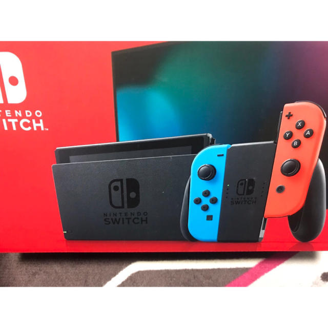 新型  Nintendo Switch (L)ネオンブルー/(R) ネオンレッド