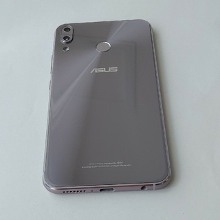 エイスース(ASUS)の【SIMフリー】ASUS ZenFone5 ZE620KL シルバー【台湾版】(スマートフォン本体)