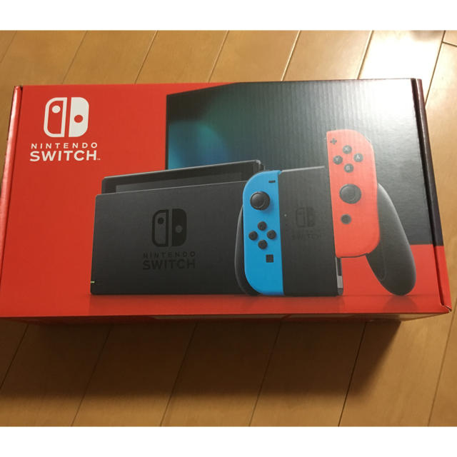 ゲームソフト/ゲーム機本体任天堂Switch 新型  ネオンレッド