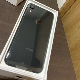 アイフォーン(iPhone)のジャスミン様専用　iPhone XR 64GB(携帯電話本体)