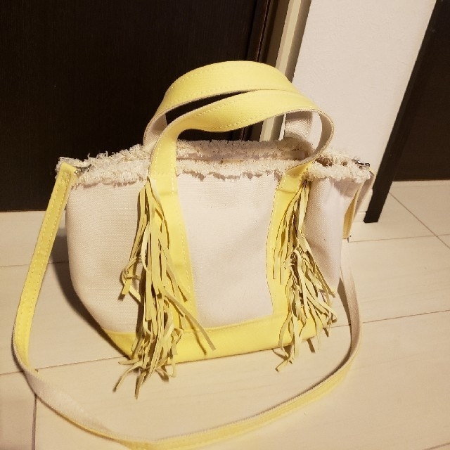 mimo様専用ayakoフリンジバック　レモン レディースのバッグ(トートバッグ)の商品写真