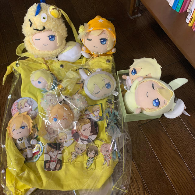 六弥ナギ 痛バ-