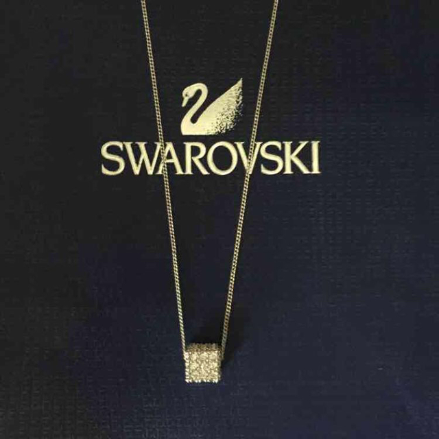 SWAROVSKI(スワロフスキー)のスワロフスキーネックレス レディースのアクセサリー(ネックレス)の商品写真