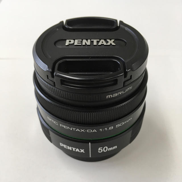 PENTAX(ペンタックス)の【限定値下げ】smc PENTAX-DA 50mmＦ1.8 スマホ/家電/カメラのカメラ(レンズ(単焦点))の商品写真