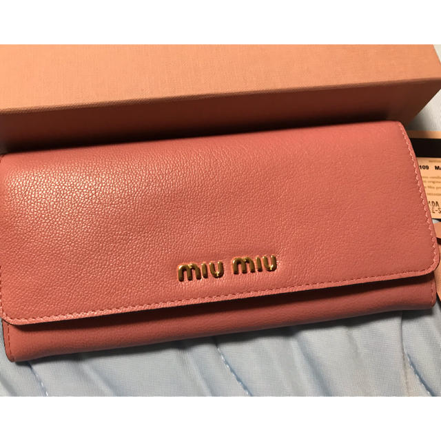ミュウミュウ 長財布 正規品 ピンク - 財布