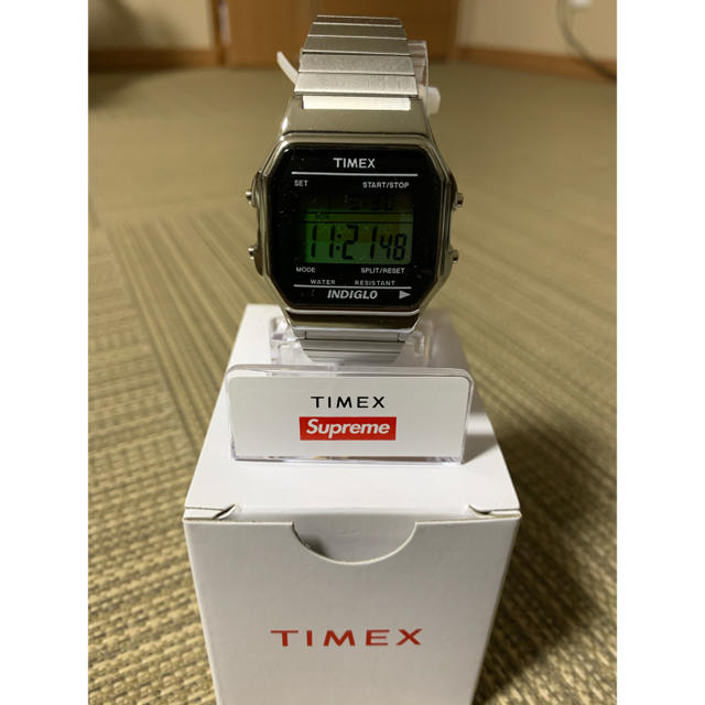 Supreme(シュプリーム)のSupreme Timex Digital Watch silver メンズの時計(腕時計(デジタル))の商品写真