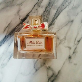 クリスチャンディオール(Christian Dior)のMiss Diorの香水(香水(女性用))
