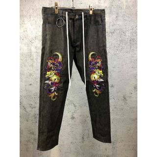 ジュヴェナイルホールロールコール(juvenile hall rollcall)のjuvenile hall rollcall 刺繍入りデニムパンツ/(19ss)(デニム/ジーンズ)