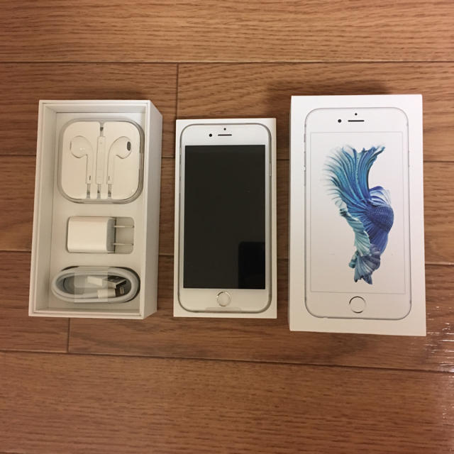 takawksさん専用 iPhone 6s Silver 32 GB