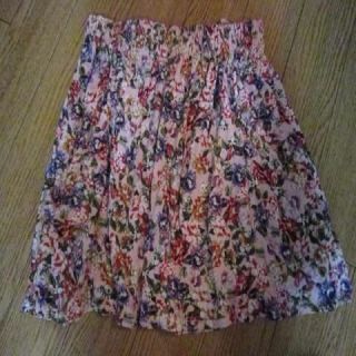 ザラ(ZARA)のZARA花柄スカート(ミニスカート)