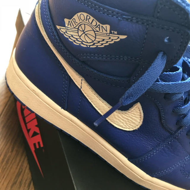 NIKE(ナイキ)の美品 NIKE AIR JORDAN 1 RETRO ナイキ エアジョーダン１ メンズの靴/シューズ(スニーカー)の商品写真