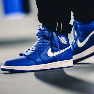 ナイキ(NIKE)の美品 NIKE AIR JORDAN 1 RETRO ナイキ エアジョーダン１(スニーカー)