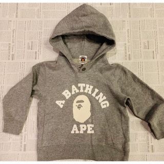 アベイシングエイプ(A BATHING APE)のAPE KIDS エイプキッズ 100  蓄光プリントパーカー　100(Tシャツ/カットソー)