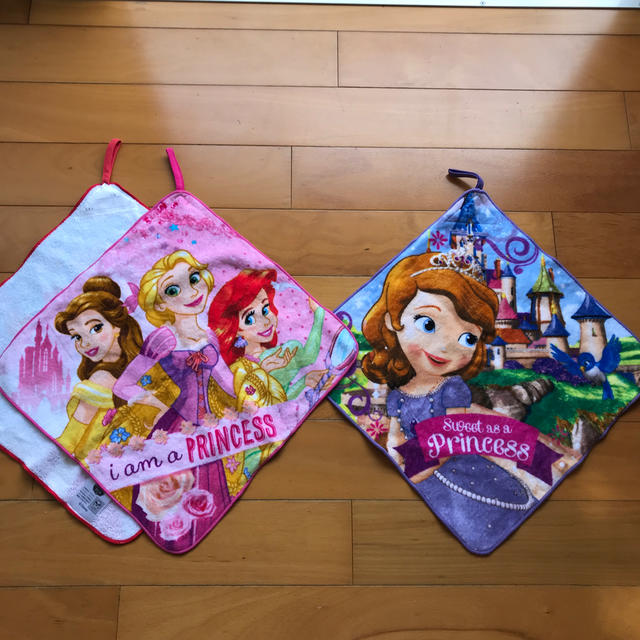 M様専用  ループタオル  Disney  プリンセス  3枚組 キッズ/ベビー/マタニティのこども用ファッション小物(その他)の商品写真