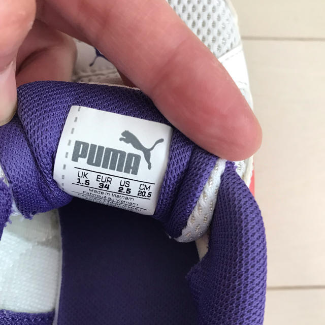 PUMA(プーマ)の美品プーマのスニーカー20.5 キッズ/ベビー/マタニティのキッズ靴/シューズ(15cm~)(スニーカー)の商品写真