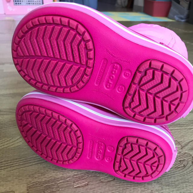 crocs(クロックス)のクロックス  キッズブーツ キッズ/ベビー/マタニティのキッズ靴/シューズ(15cm~)(ブーツ)の商品写真