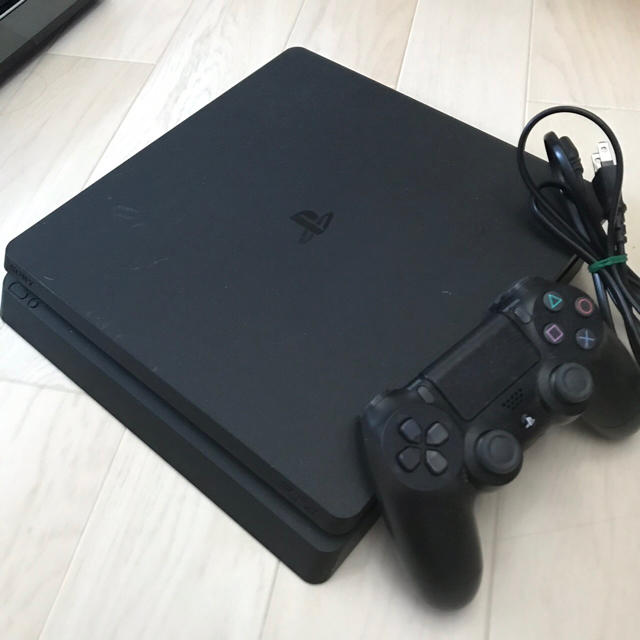 PlayStation4(プレイステーション4)のps4 本体 エンタメ/ホビーのゲームソフト/ゲーム機本体(家庭用ゲーム機本体)の商品写真