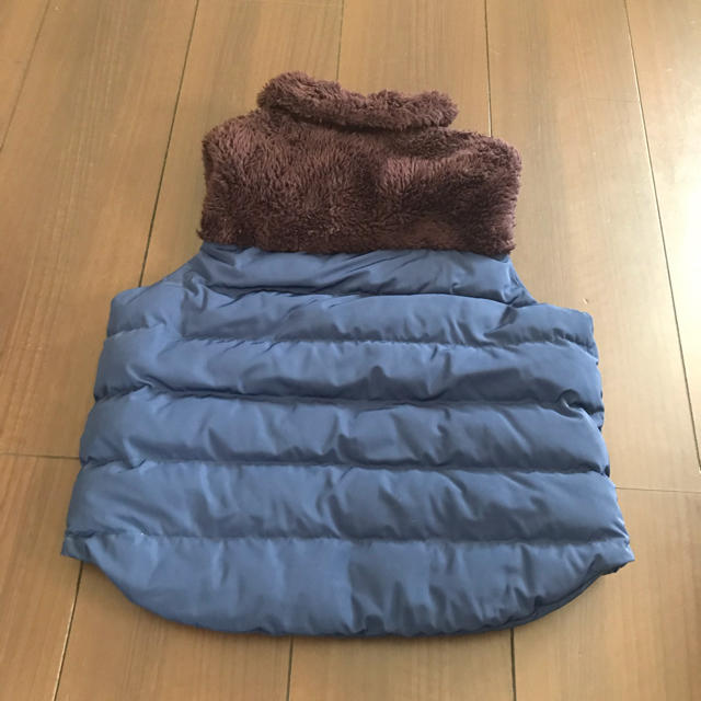 UNIQLO(ユニクロ)のUNIQLO undercoverコラボ ベスト キッズ/ベビー/マタニティのキッズ服男の子用(90cm~)(ジャケット/上着)の商品写真