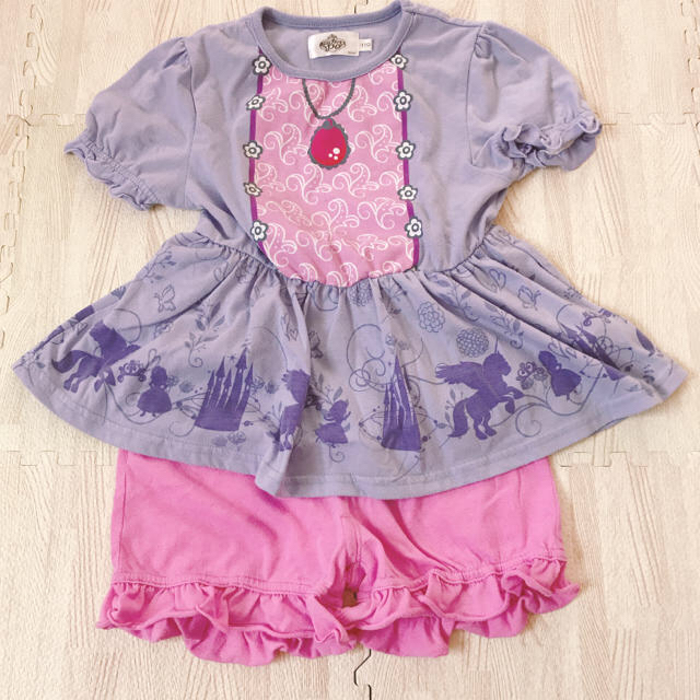 Disney(ディズニー)の☆ディズニーパジャマ110 キッズ/ベビー/マタニティのキッズ服女の子用(90cm~)(パジャマ)の商品写真