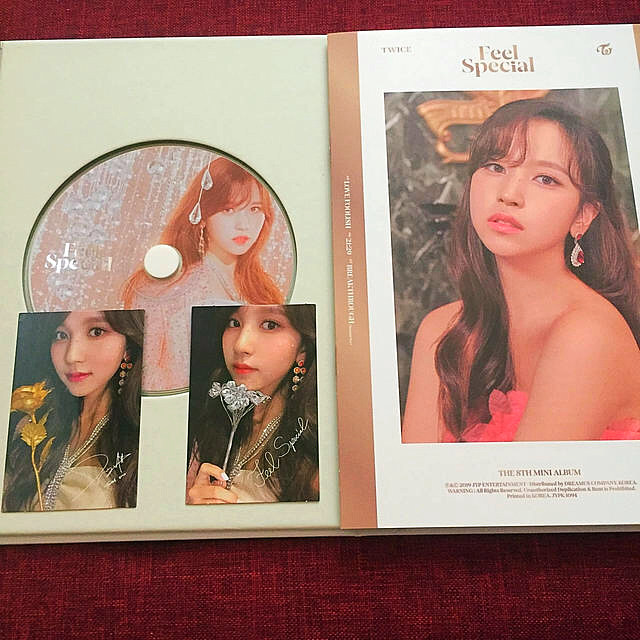 TWICE ミニアルバム Feel Special CD ミナ セット 翌日発送 エンタメ/ホビーのCD(K-POP/アジア)の商品写真