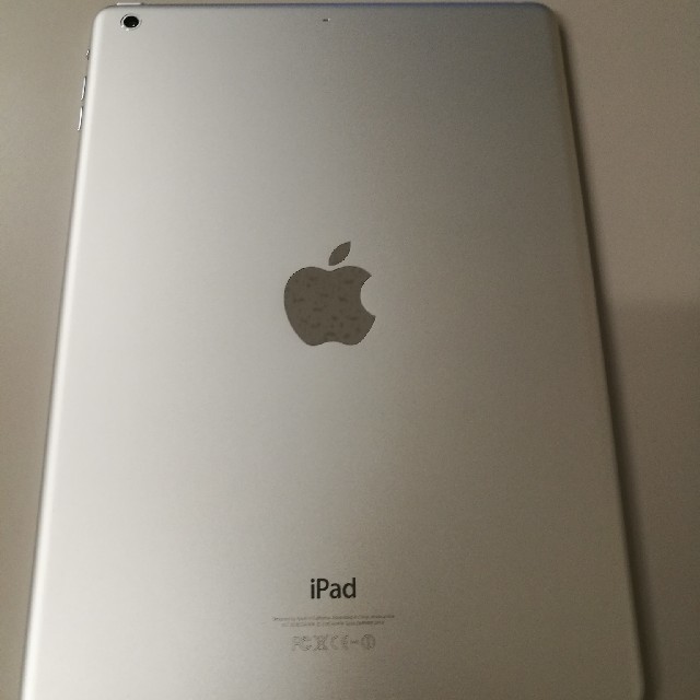 iPad(アイパッド)のipad Air(第1世代) MD789J/A 32GB シルバー中古美品 スマホ/家電/カメラのPC/タブレット(タブレット)の商品写真