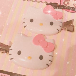 ハローキティ(ハローキティ)の♡ サンリオ 前髪クリップ ハローキティ ♡(ヘアピン)