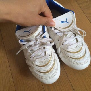 プーマ(PUMA)のプーマサッカースパイク21.5㎝(スニーカー)