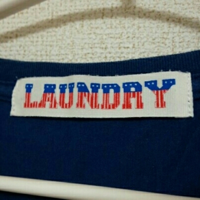 LAUNDRY(ランドリー)のLAUNDRY　Tシャツ　青　不思議の国のアリス レディースのトップス(Tシャツ(半袖/袖なし))の商品写真