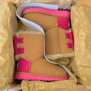 アグ(UGG)のomiki様専用　新宿伊勢丹UGGにて購入 UGG  キッズ (ブーツ)