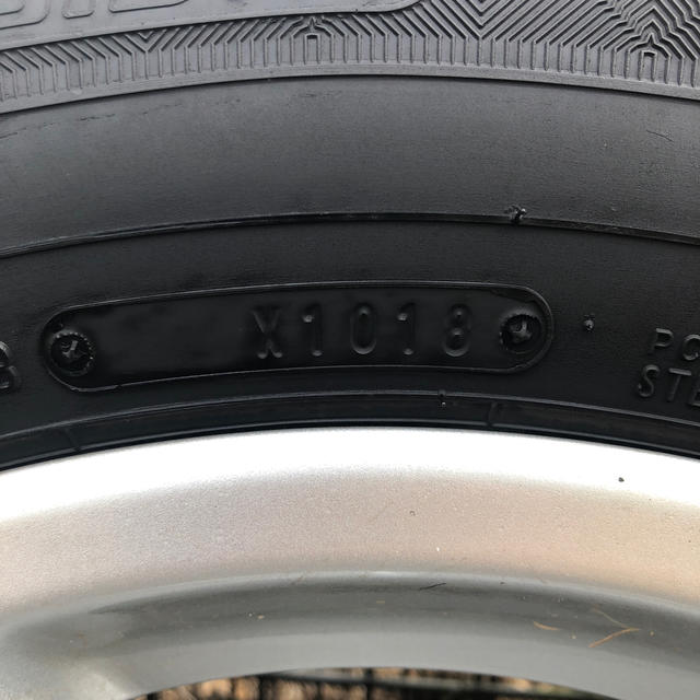 DUNLOP(ダンロップ)のglory様専用 アルファード　30系 純正　215/65R16 ４本セット 自動車/バイクの自動車(タイヤ・ホイールセット)の商品写真