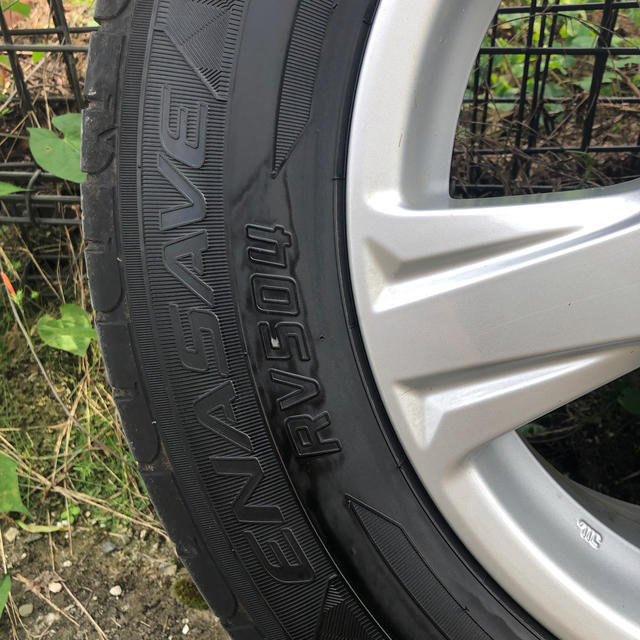 DUNLOP(ダンロップ)のglory様専用 アルファード　30系 純正　215/65R16 ４本セット 自動車/バイクの自動車(タイヤ・ホイールセット)の商品写真