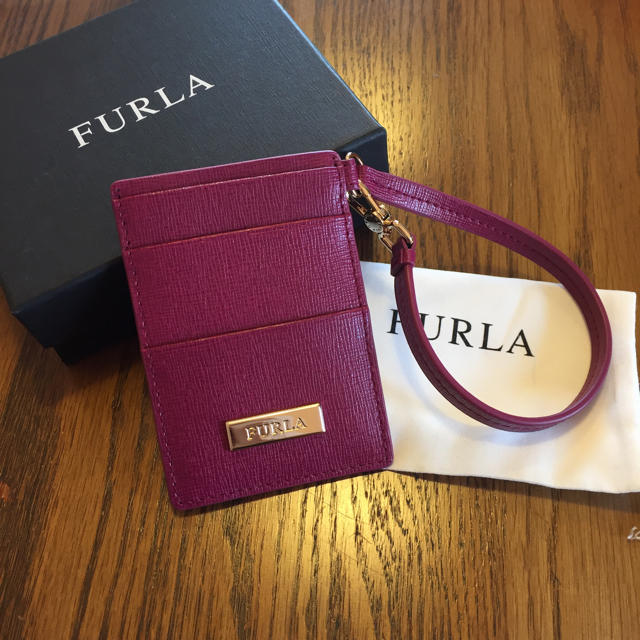 Furla(フルラ)のフルラ  パスケース  MG7 レディースのファッション小物(パスケース/IDカードホルダー)の商品写真