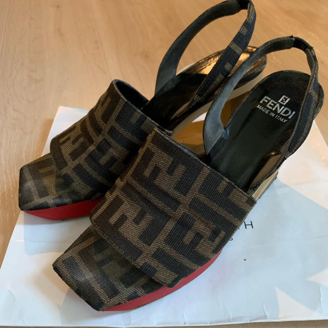 FENDI vintage サンダル