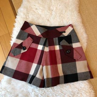 バーバリーブルーレーベル(BURBERRY BLUE LABEL)の美品本物バーバリーブルーレーベル上質ウールチェック柄ショートパンツ(ショートパンツ)