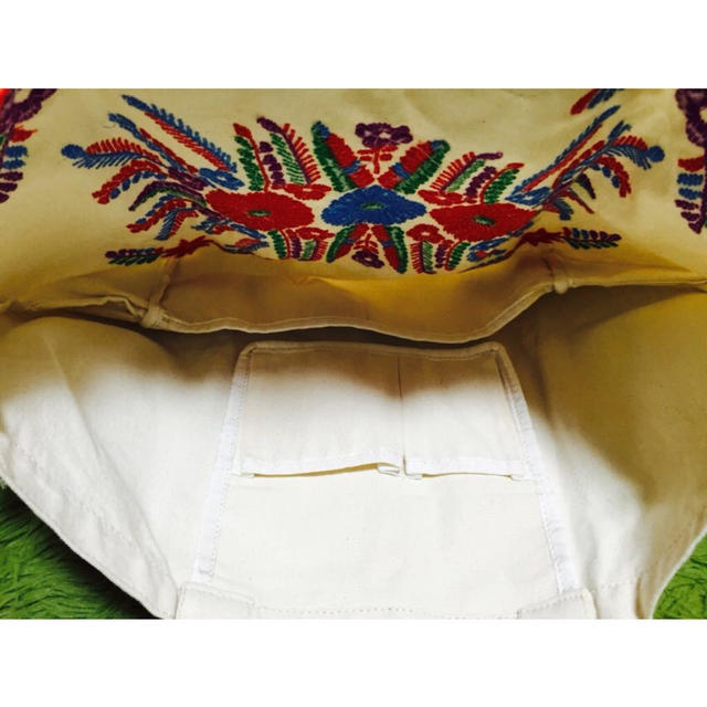titicaca(チチカカ)のチチカカ＊刺繍トート レディースのバッグ(トートバッグ)の商品写真