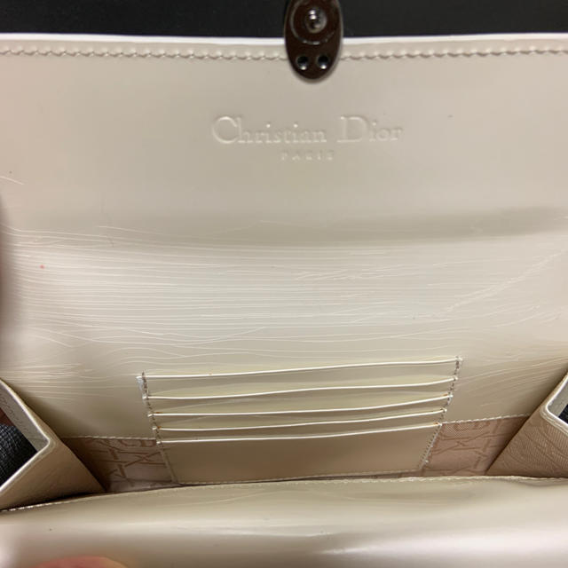Dior(ディオール)のDiorのエナメル長財布　(最終値下げしました！) レディースのファッション小物(財布)の商品写真