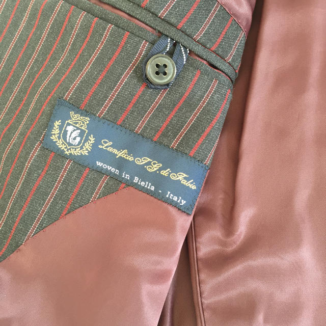 THE SUIT COMPANY(スーツカンパニー)の秋冬 スーツ セット ストライプ ワイン赤 Mサイズ メンズのスーツ(セットアップ)の商品写真