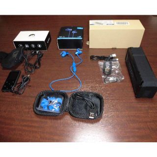 mp3プレイヤー bluetoothスピーカー&イヤホンのセット 中古(ポータブルプレーヤー)