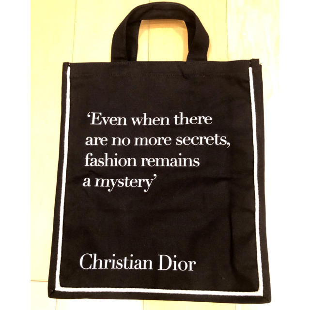 Christian Dior(クリスチャンディオール)の日本未発売 ロンドン限定 ディオールトートバッグ  レディースのバッグ(トートバッグ)の商品写真