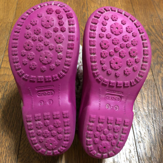 crocs(クロックス)のクロックスキッズブーツ  3J5 キッズ/ベビー/マタニティのキッズ靴/シューズ(15cm~)(ブーツ)の商品写真