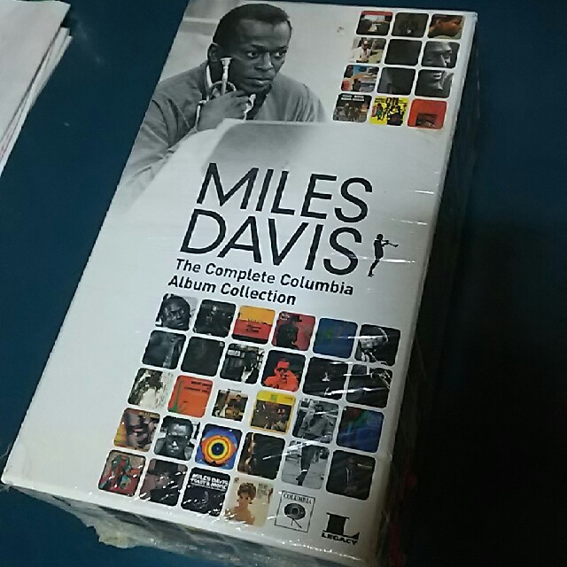 エンタメ/ホビーCD+DVDセット(MILES DAVIS)