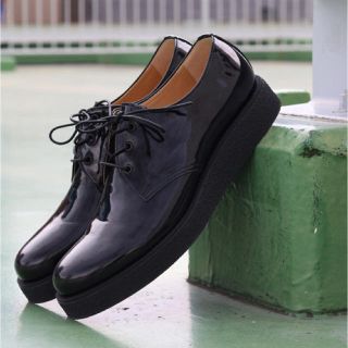 ドクターマーチン(Dr.Martens)のパテントレザー ラバーシューズ(ドレス/ビジネス)