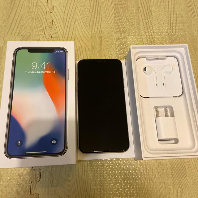 2022激安通販 Phone - Apple X SIMフリーモデル シルバー カラー 256GB スマートフォン本体