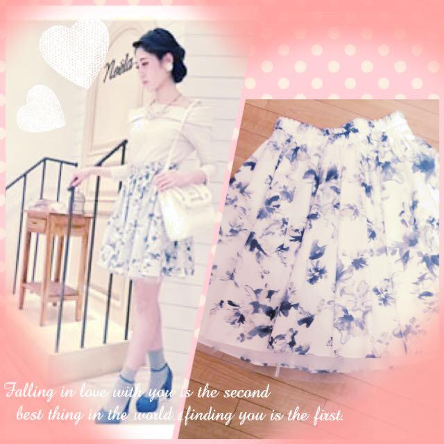 Noela(ノエラ)のチュール花柄リバーシブルスカート レディースのスカート(ひざ丈スカート)の商品写真